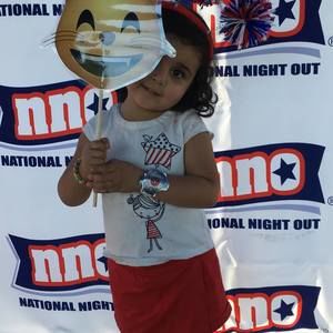 Meet your Posher, Elis